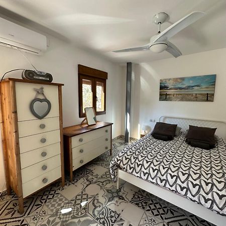 Precioso Apartamento Con A/A En Ruzafa Con Terracita Privada Y Acceso A Un Jardin, Para 2-3 Personas Valencia Luaran gambar