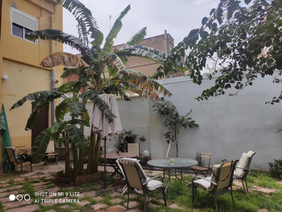 Precioso Apartamento Con A/A En Ruzafa Con Terracita Privada Y Acceso A Un Jardin, Para 2-3 Personas Valencia Luaran gambar