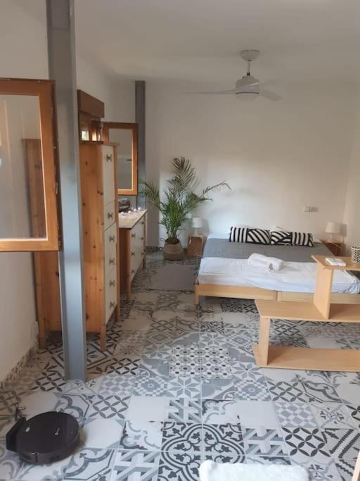 Precioso Apartamento Con A/A En Ruzafa Con Terracita Privada Y Acceso A Un Jardin, Para 2-3 Personas Valencia Luaran gambar