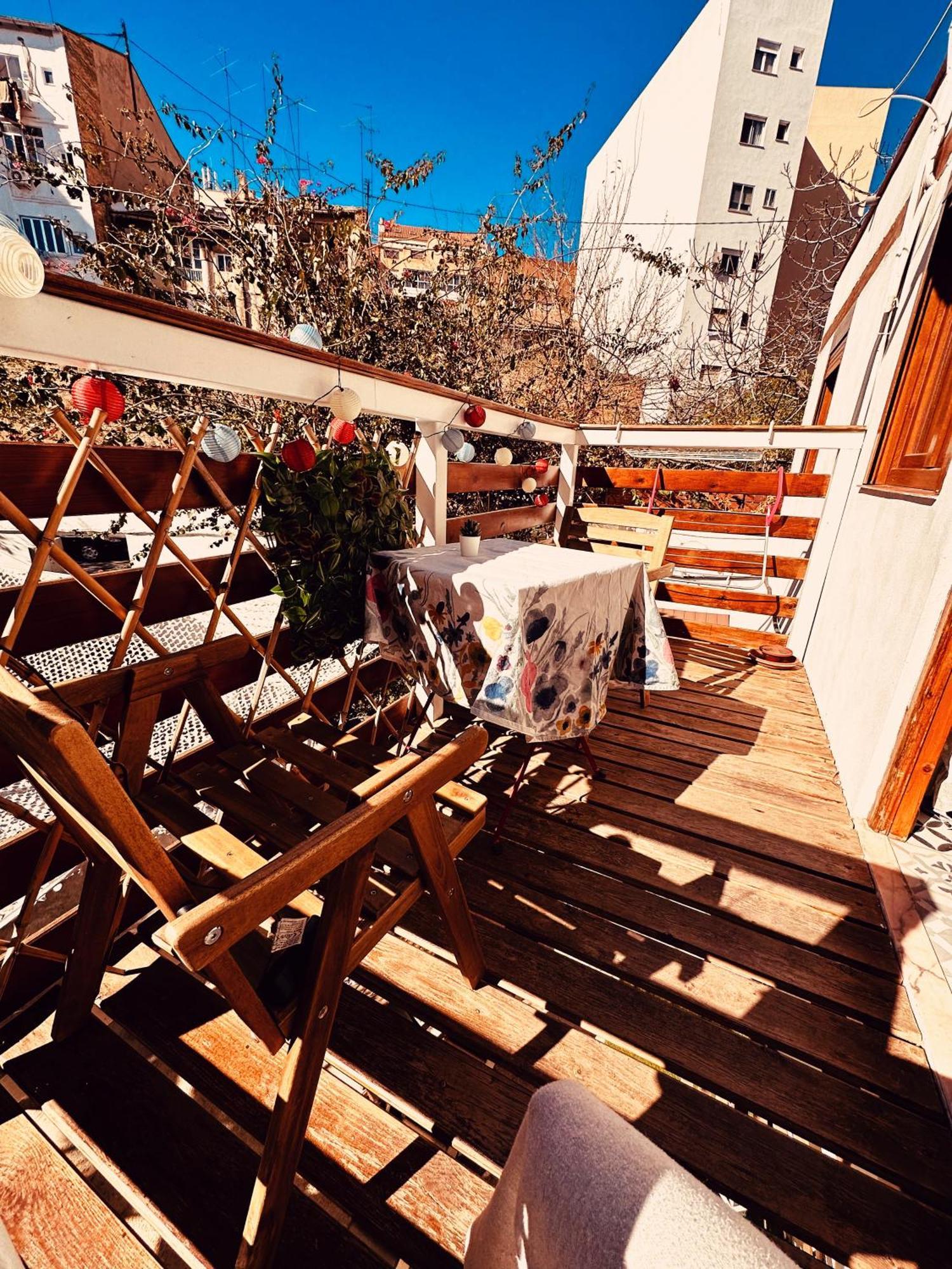 Precioso Apartamento Con A/A En Ruzafa Con Terracita Privada Y Acceso A Un Jardin, Para 2-3 Personas Valencia Luaran gambar